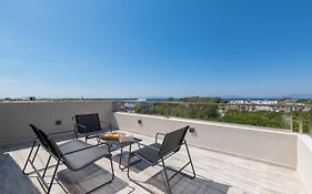 Tsatos Luxury Residence